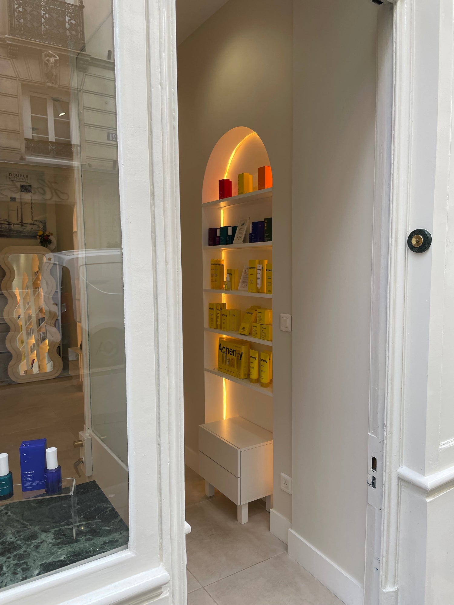 A new era of Beauty : Where beauty meets skin !