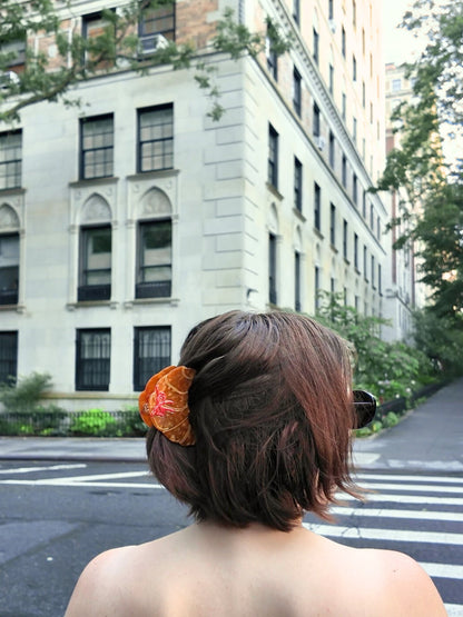 Solar Eclipse - Pince à Cheveux Croissant avec Nœud Peinte à la Main - Éco-Responsable